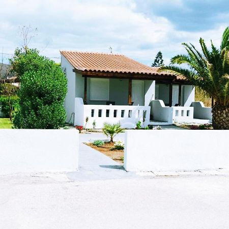 V&E'S Apartments Pigadhia  Exterior foto